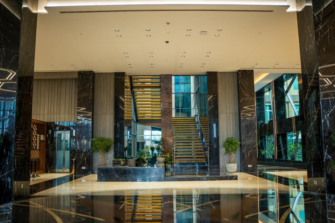 Grand Millennium Al Seef Basra Екстериор снимка