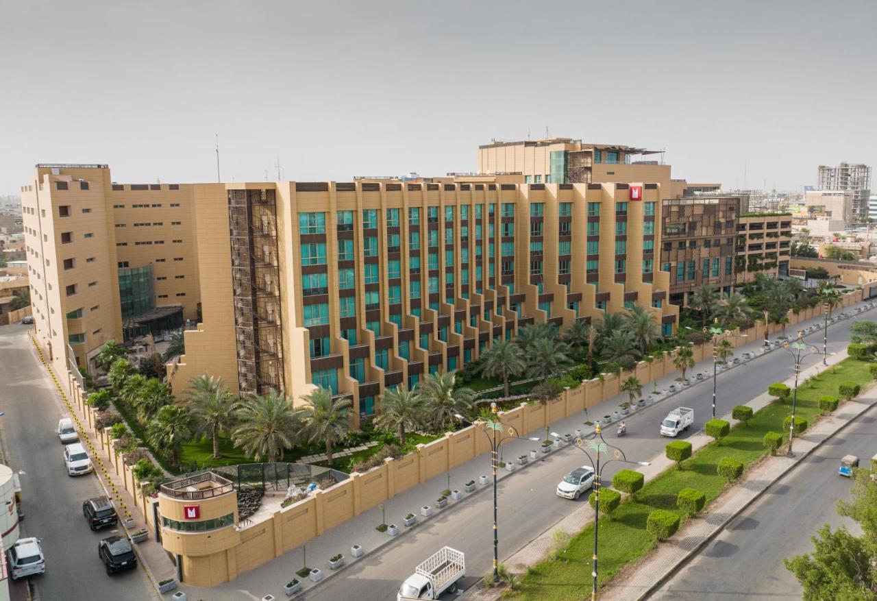 Grand Millennium Al Seef Basra Екстериор снимка
