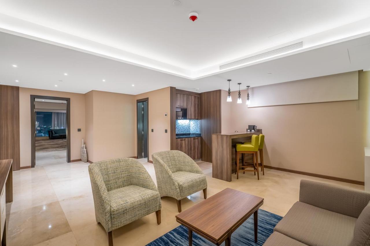 Grand Millennium Al Seef Basra Екстериор снимка